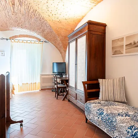 And Stylish Apartment *
